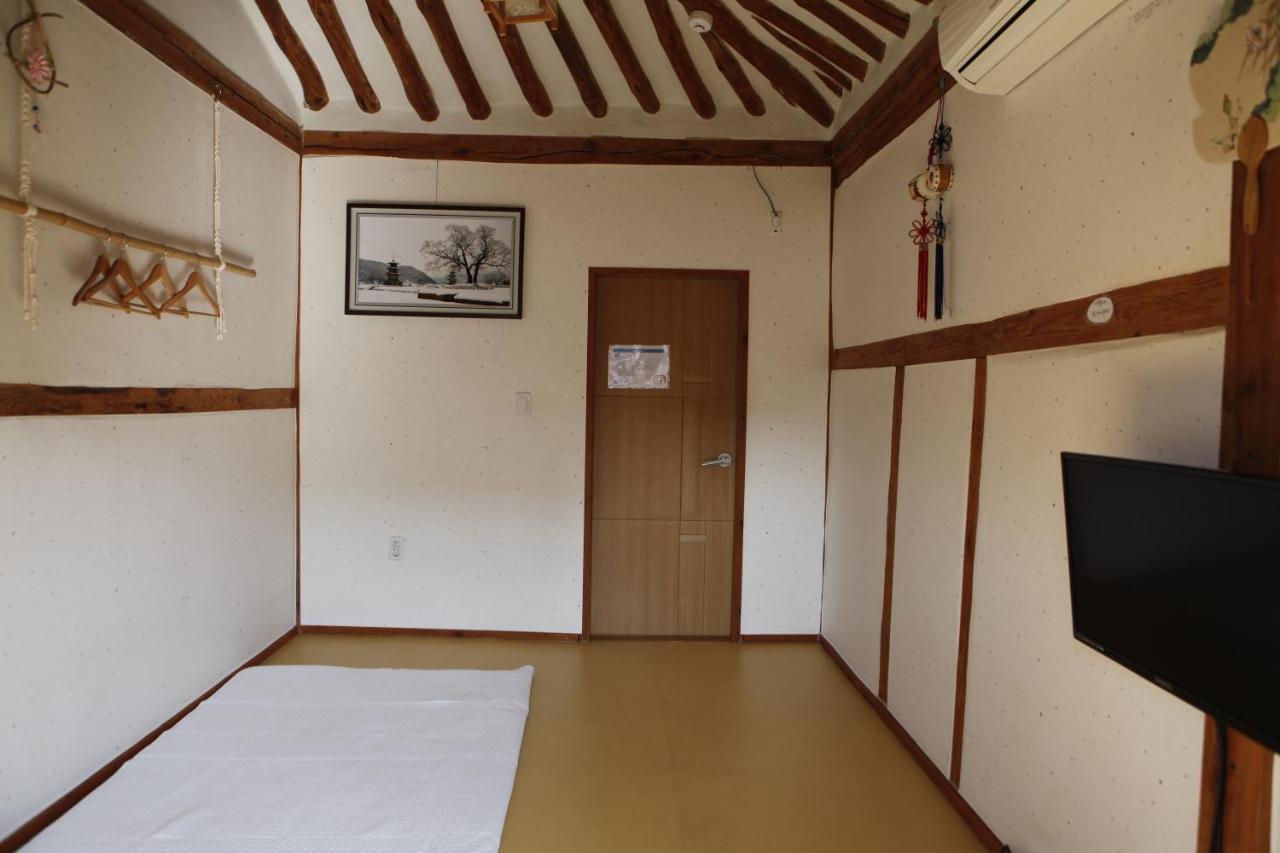 Gyeongju Guesthouse Huewon מראה חיצוני תמונה