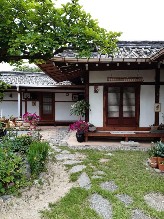 Gyeongju Guesthouse Huewon מראה חיצוני תמונה